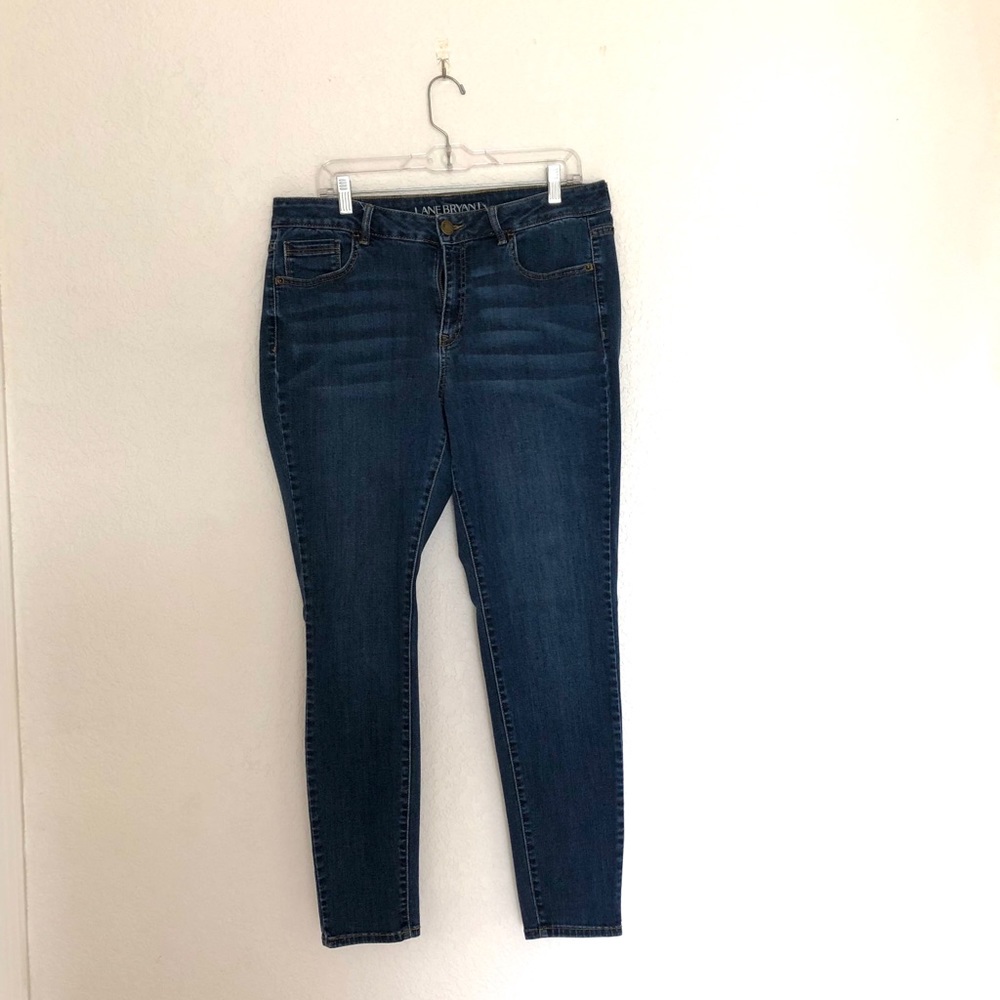 Lane Bryant Mid Rise Super Stretch Skinny Jeans 18